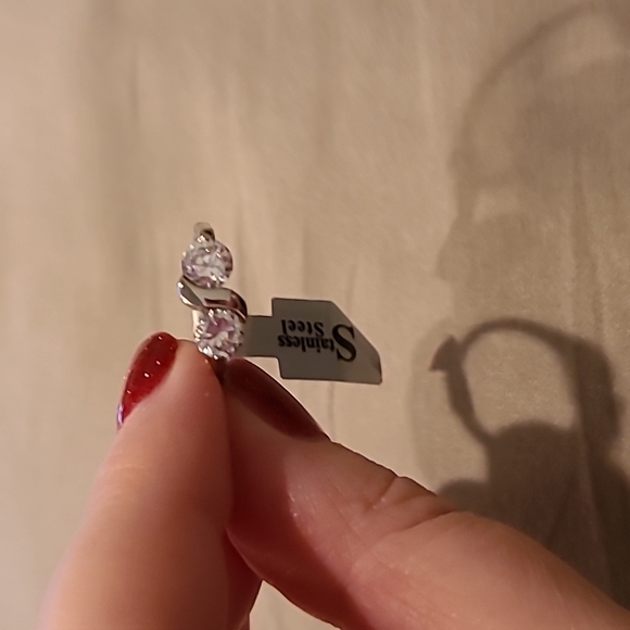 Cubic zirconia double stone stainless steel ring - Picture 6 of 8